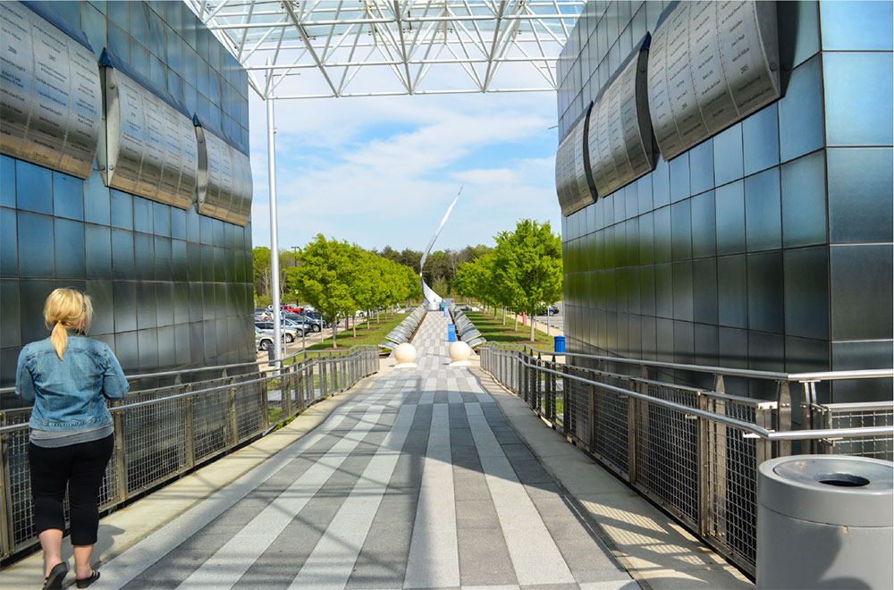 Dulles International Airport (IAD)